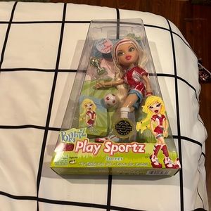 Unopened bratz doll cloe